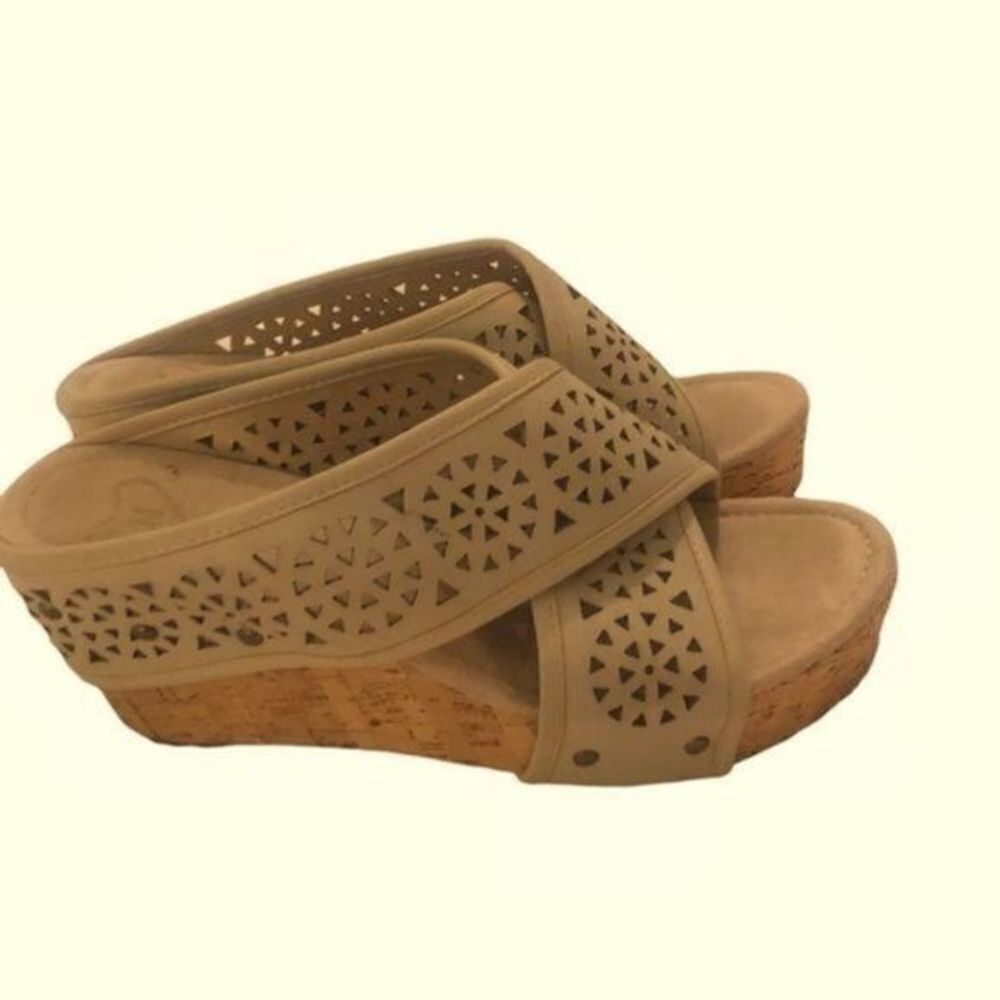 Crisscross Laser cut Faux Leather Cork Platform Wedge Heel Sandel Size 9 - Picture 2 of 3